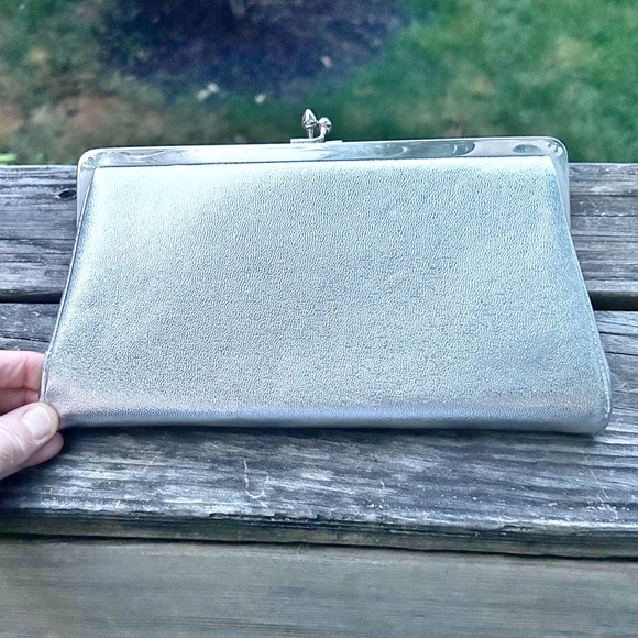 Vintage 1969’s Andè Silver Evening Bag/Hand Clutch with Snake Chain Strap - Picture 4 of 15